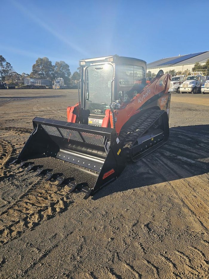 2025 Kubota Svl97-2Chf-Au Orange