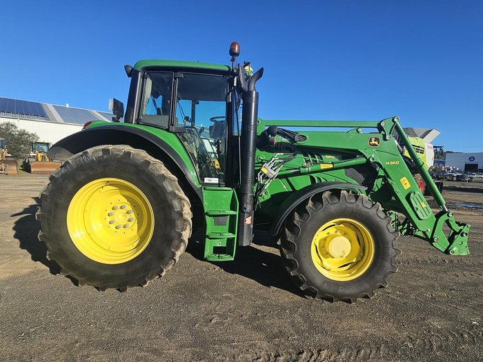 2014 John Deere 6150M Green