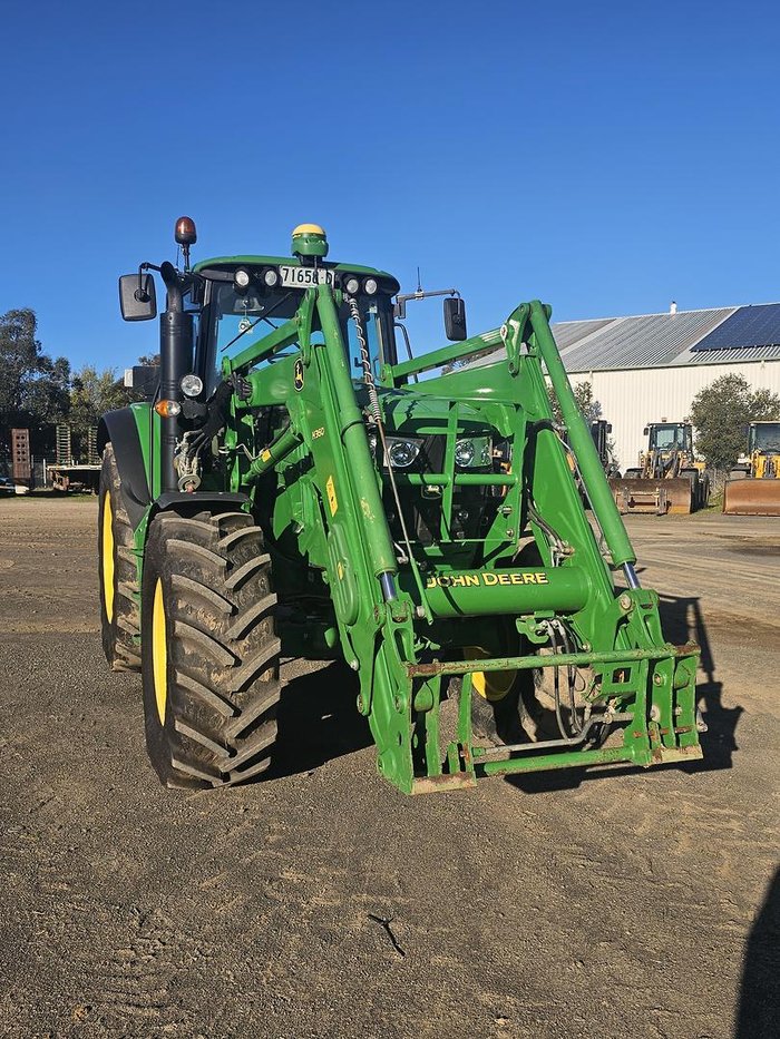 2014 John Deere 6150M Green