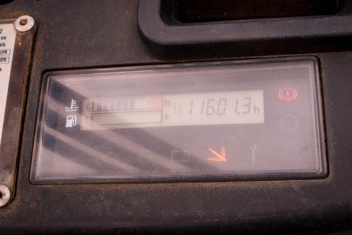 2011 Toyota 32-8Fg25
