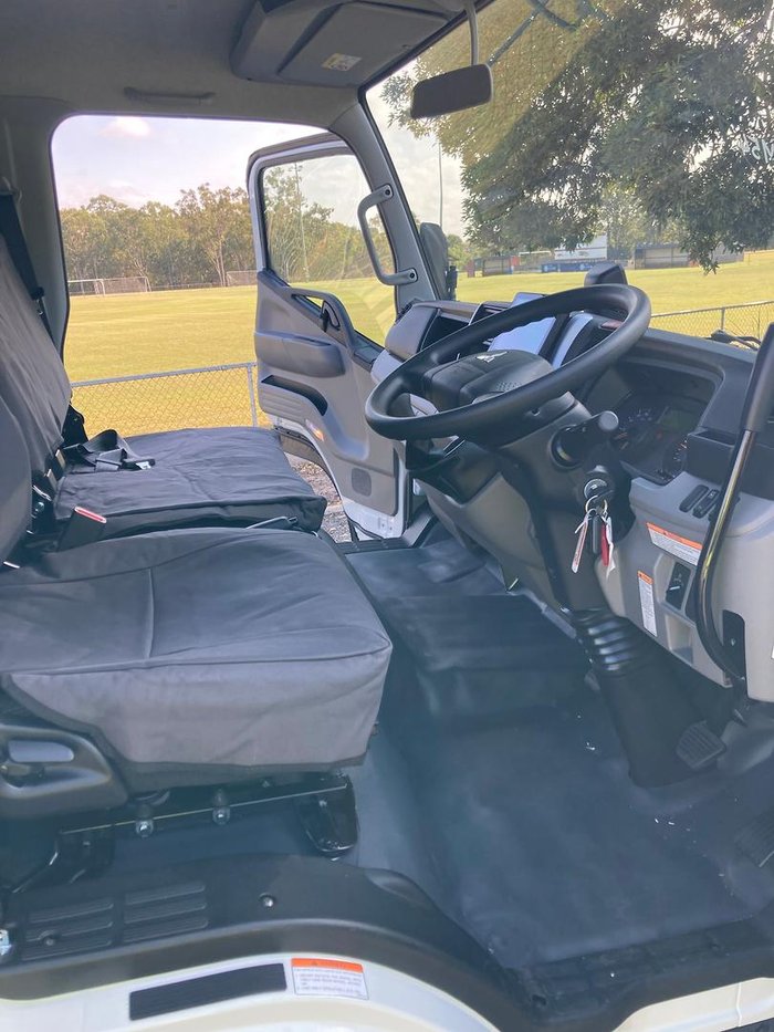 2025 Fuso Canter 815 Tipper White