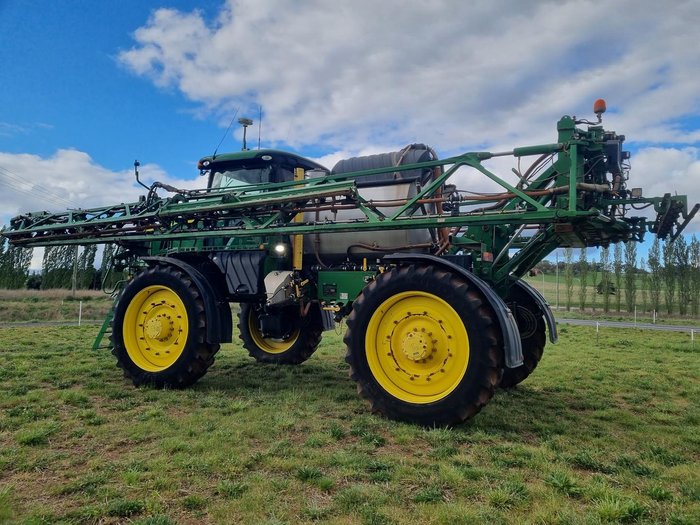 2014 John Deere R4045 Green
