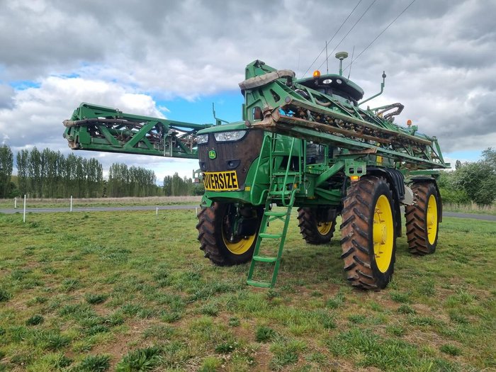 2014 John Deere R4045 Green