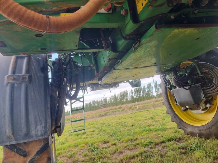 2014 John Deere R4045 Green