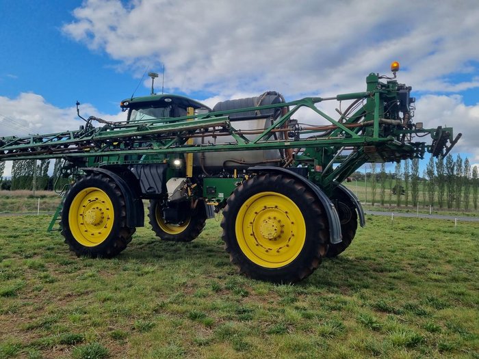 2014 John Deere R4045 Green