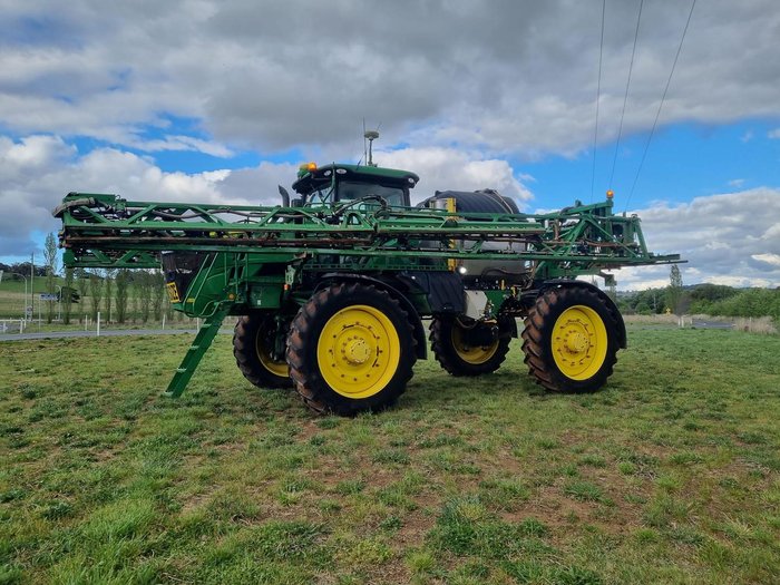2014 John Deere R4045 Green