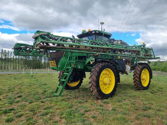 2014 John Deere R4045 Green