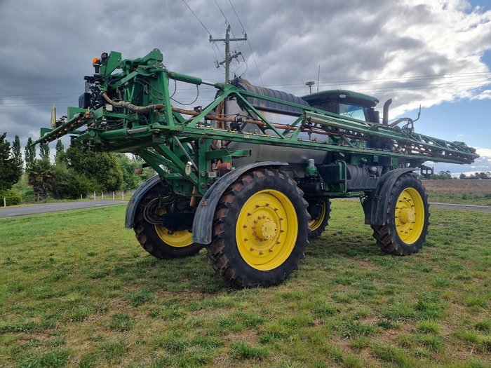 2014 John Deere R4045 Green