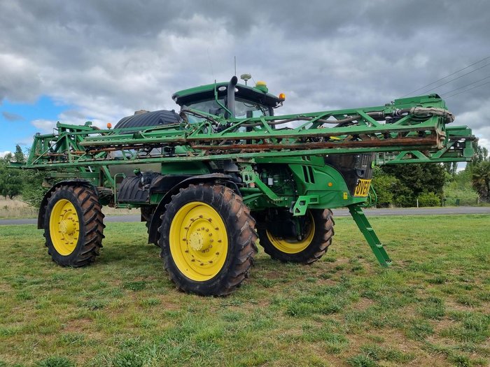 2014 John Deere R4045 Green
