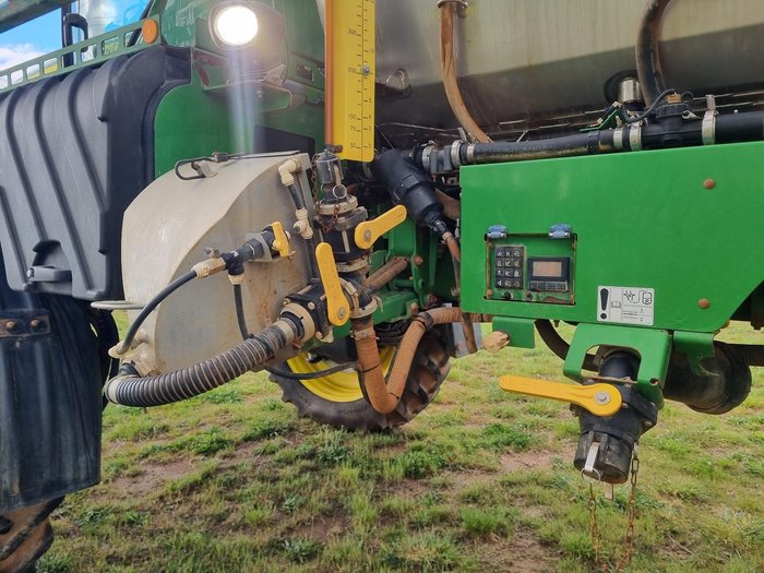 2014 John Deere R4045 Green