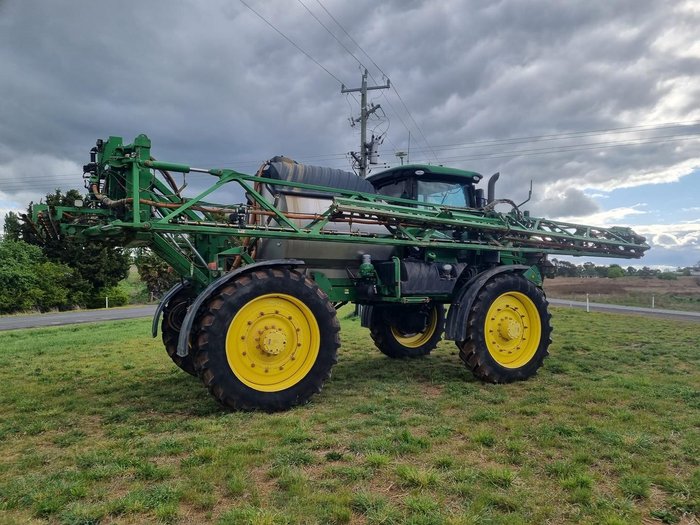 2014 John Deere R4045 Green