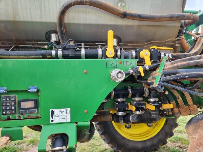 2014 John Deere R4045 Green
