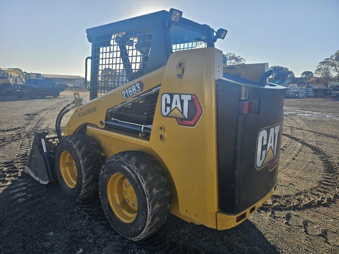 2022 Caterpillar 216B3 Yellow