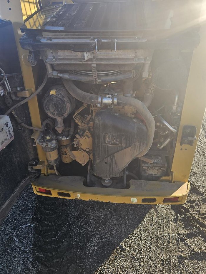 2022 Caterpillar 216B3 Yellow