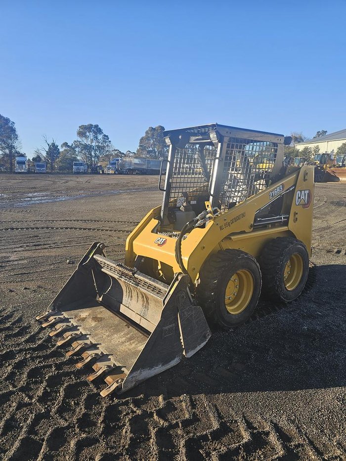 2022 Caterpillar 216B3 Yellow