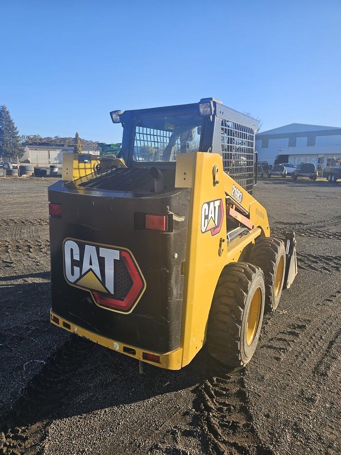 2022 Caterpillar 216B3 Yellow