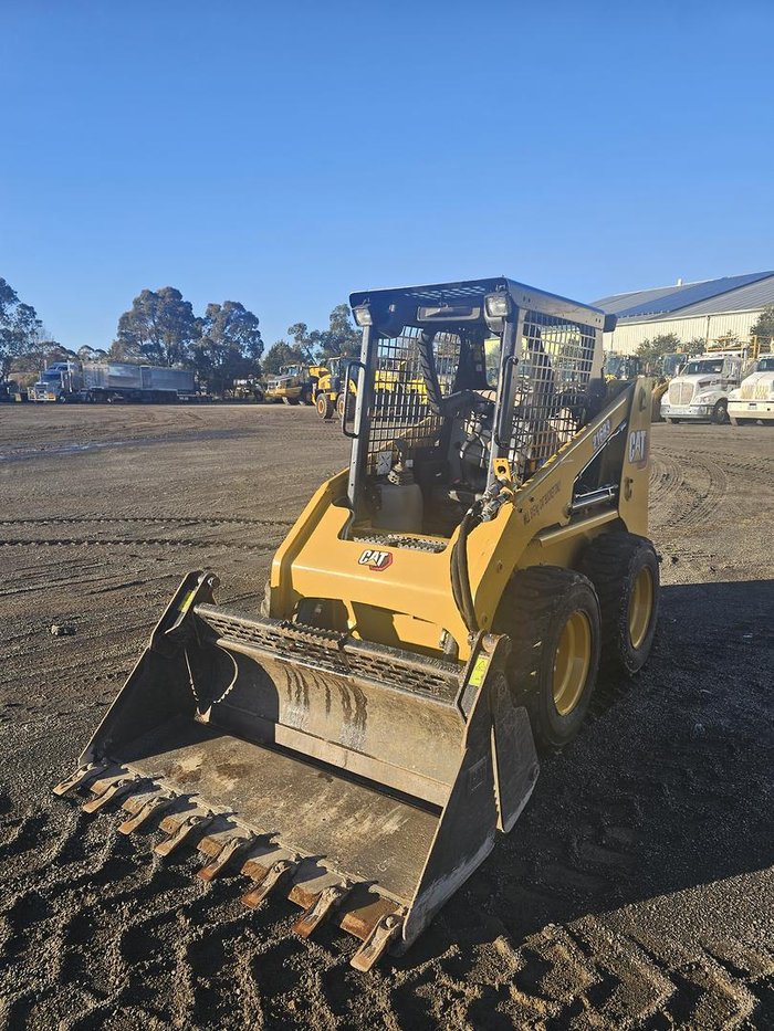 2022 Caterpillar 216B3 Yellow