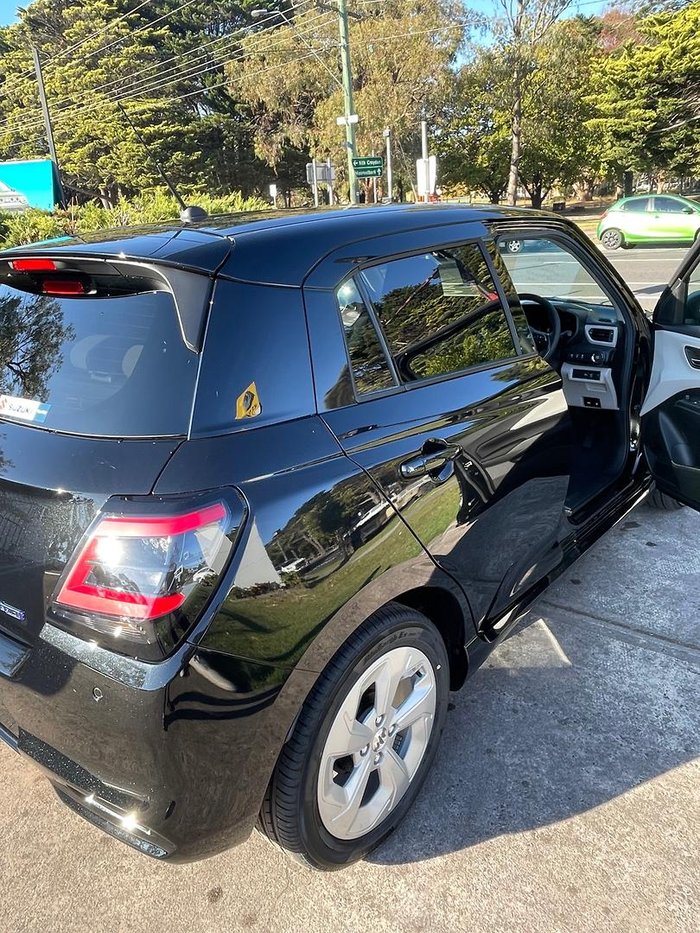 2024 Suzuki Swift Hybrid Plus UZ Super Black