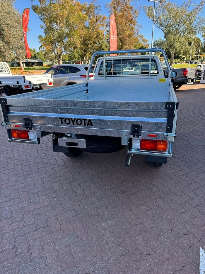 2024 Toyota Hilux SR GUN126R 4X4 Dual Range Glacier White