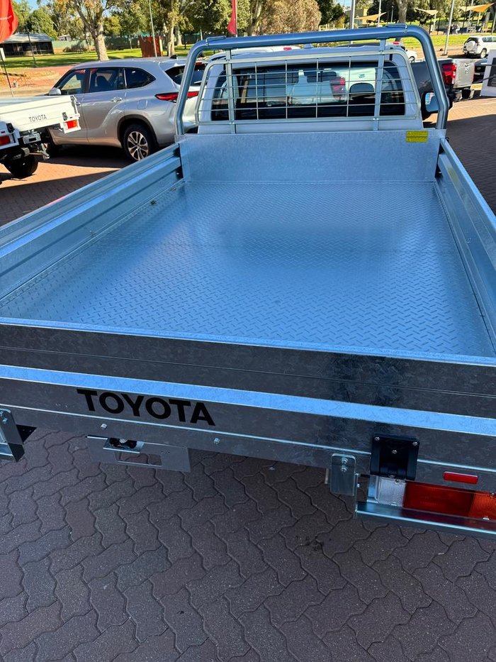 2024 Toyota Hilux SR GUN126R 4X4 Dual Range Glacier White