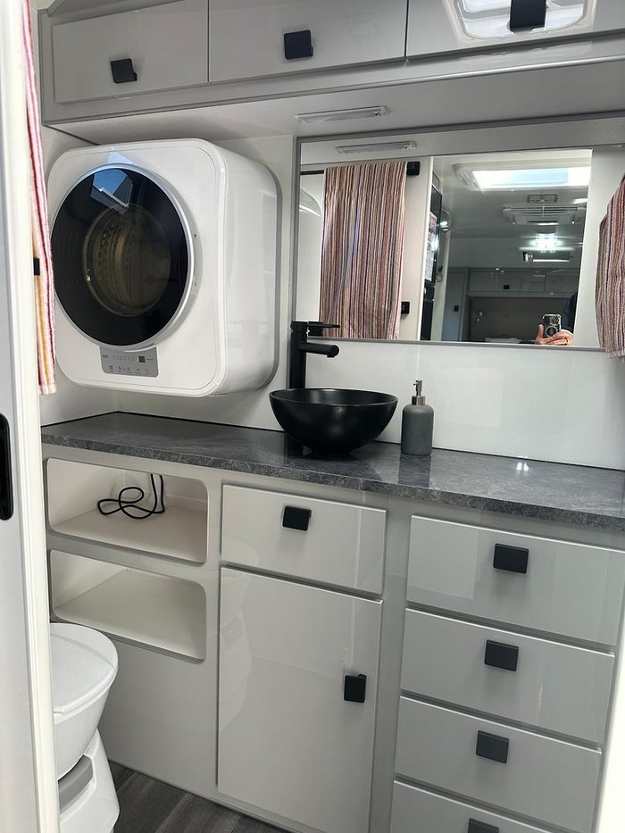 2024 JB Caravans 2024 Dirt Road Extreme 20*6 Cafe Lounge Kk
