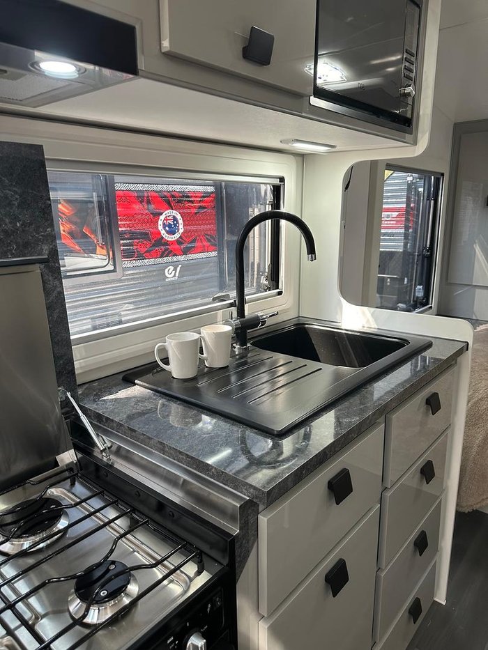 2024 JB Caravans 2024 Dirt Road Extreme 20*6 Cafe Lounge Kk