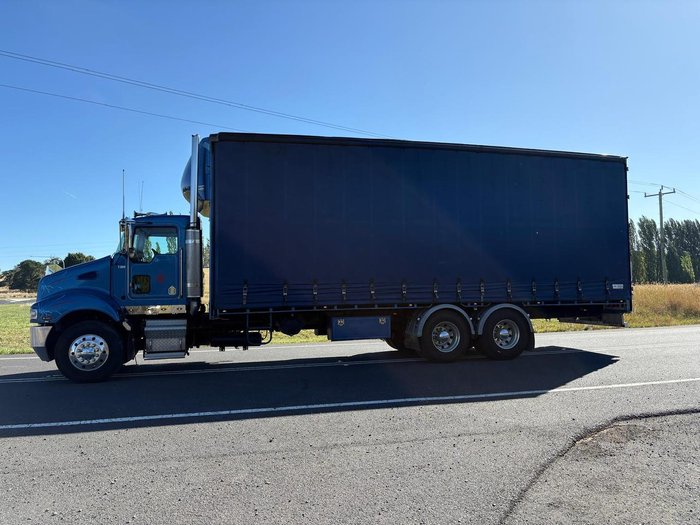 2007 Kenworth T350 Blue