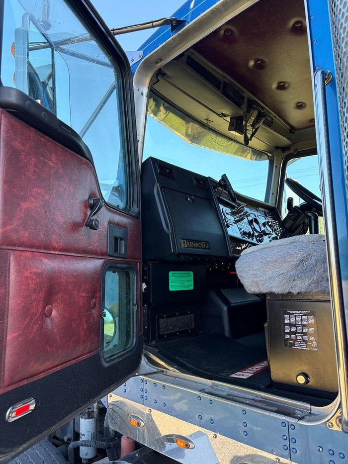 2007 Kenworth T350 Blue