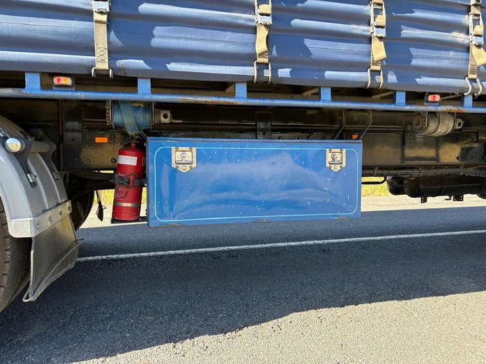 2007 Kenworth T350 Blue