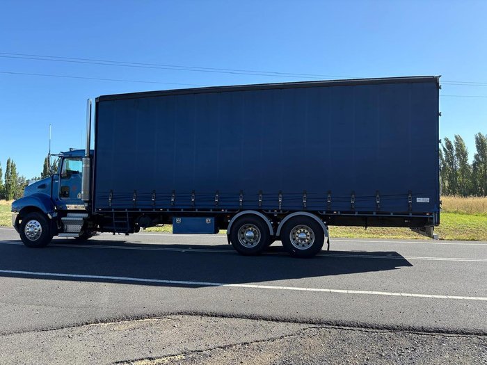 2007 Kenworth T350 Blue