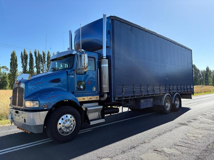2007 Kenworth T350 Blue