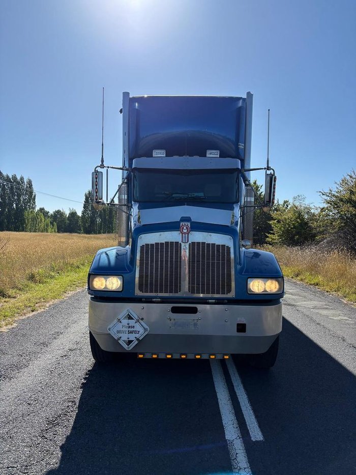 2007 Kenworth T350 Blue