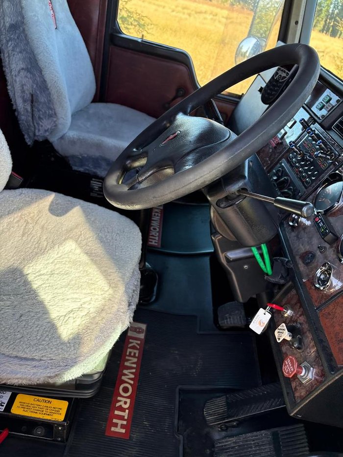 2007 Kenworth T350 Blue