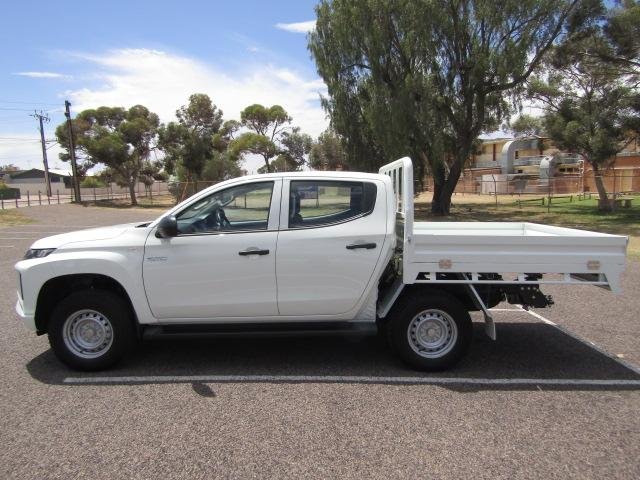 2023 Mitsubishi Triton GLX