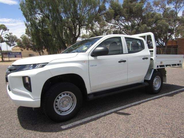 2023 Mitsubishi Triton GLX