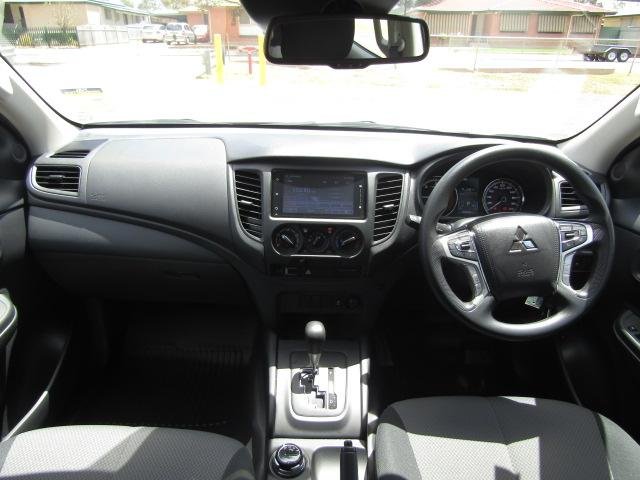 2023 Mitsubishi Triton GLX