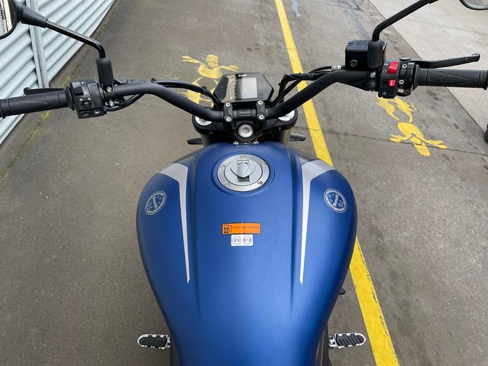 2022 Benelli 502C 502C Blue