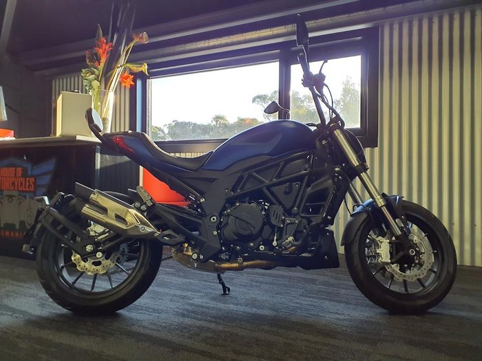 2022 Benelli 502C 502C Blue