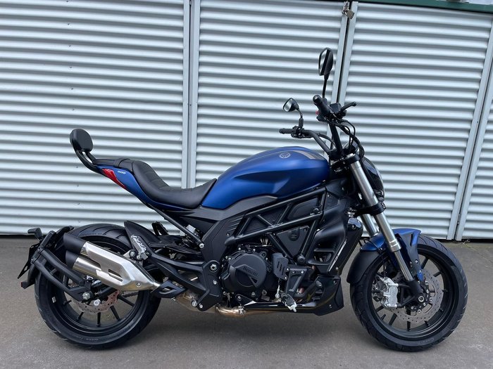 2022 Benelli 502C 502C Blue