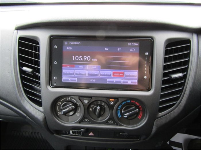 2023 Mitsubishi Triton GLX
