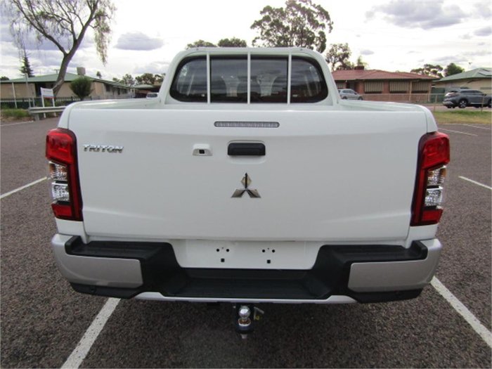 2023 Mitsubishi Triton GLX