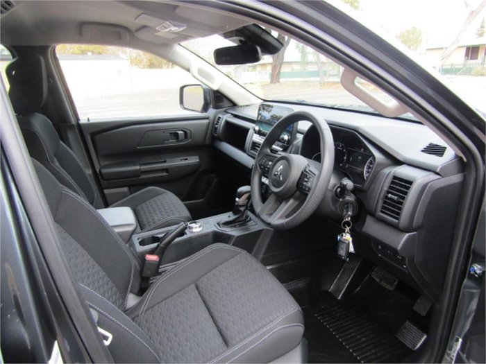 2024 Mitsubishi Triton GLX+