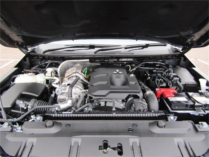 2024 Mitsubishi Triton GLX+