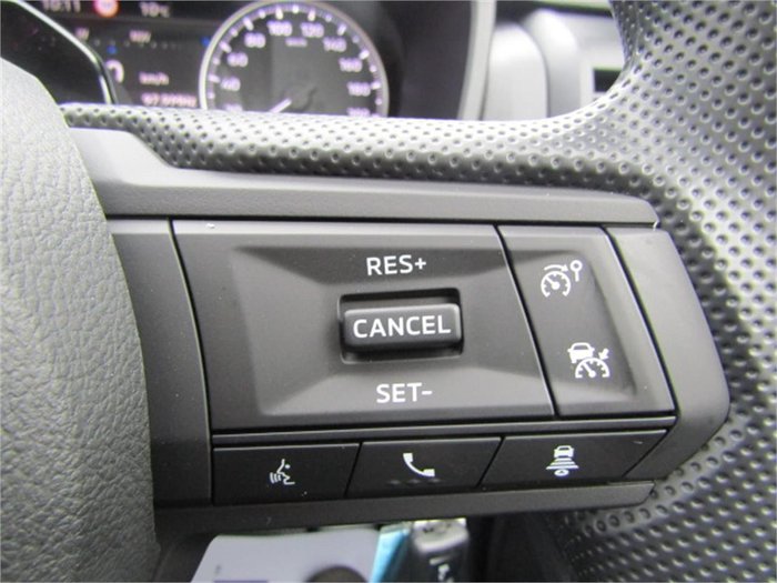 2024 Mitsubishi Triton GLX+