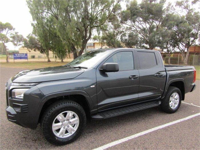 2024 Mitsubishi Triton GLX+