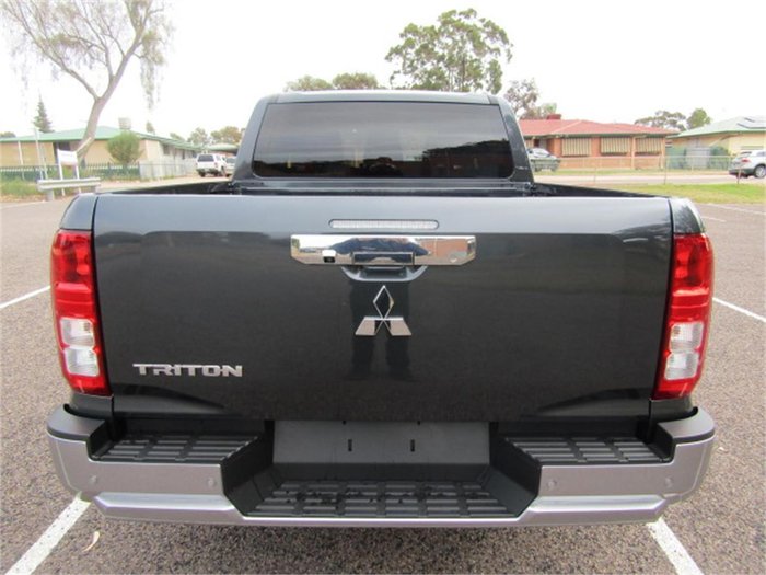 2024 Mitsubishi Triton GLX+