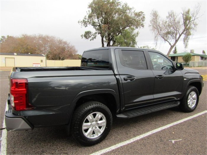 2024 Mitsubishi Triton GLX+