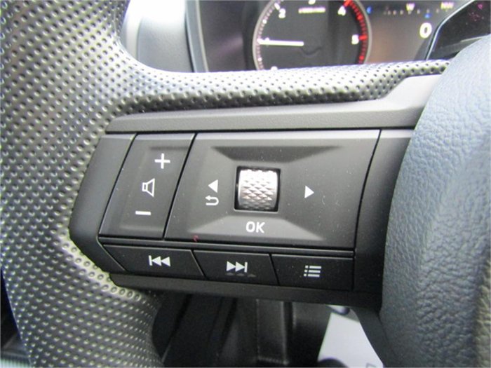 2024 Mitsubishi Triton GLX+