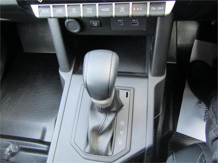 2024 Mitsubishi Triton GLX+