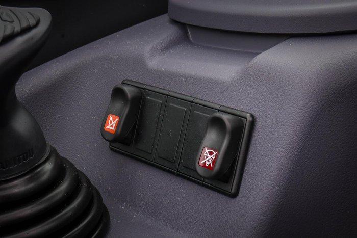 0 Manitou Mlt-X 625-75 H Red